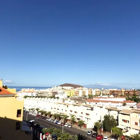 Daire Castle Harbour 40 - One Bed With Sea View Los Cristianos (Tenerife)