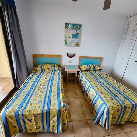 Castle Harbour 40 - One Bed With Sea View * Los Cristianos (Tenerife)